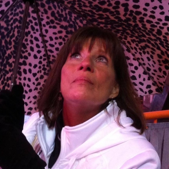 Meet your Posher, Carol - Picture 4 of 16